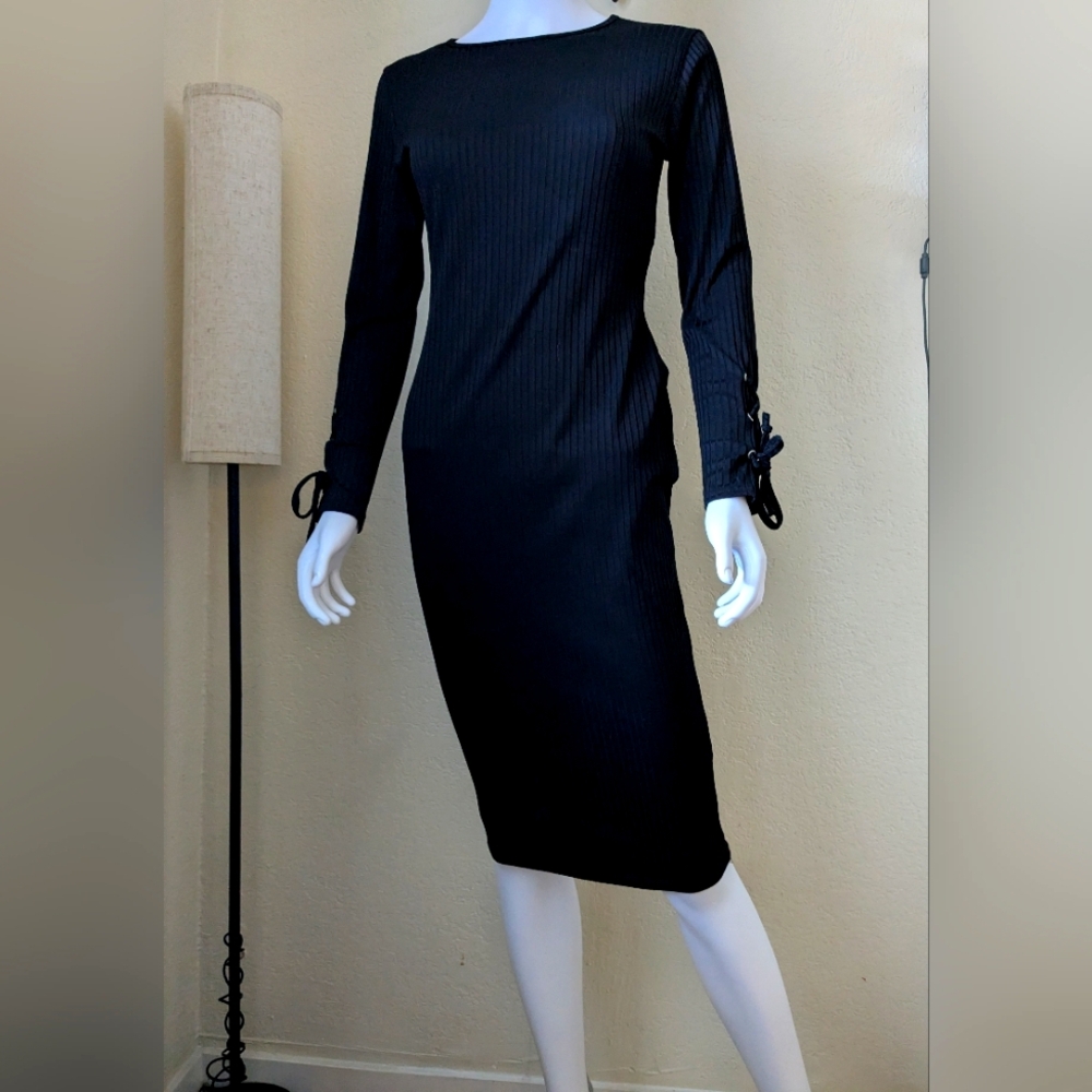 Boohoo Black Ribbed Midi Dress with Sleeve Tie Detail – Size 6